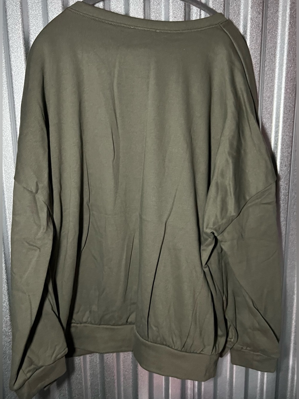 Olive V-Neck Pullover Sweatshirt Oversized Rolling Ranch Boutique 3X NWOT - Picture 3 of 3